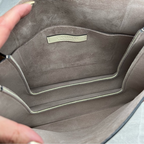 NWT J W Anderson Pierced Red & Cream Check Bag — Medium - Picture 13 of 16